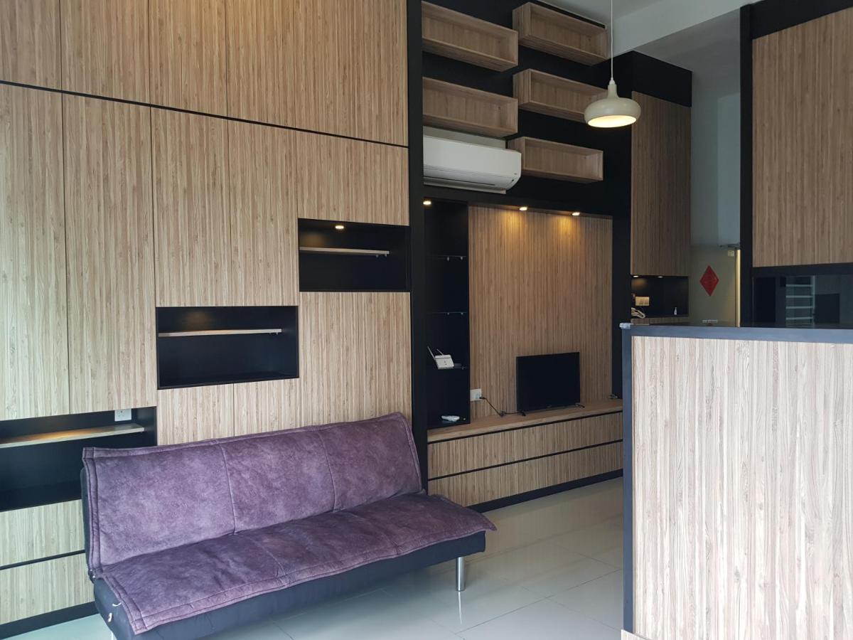 06- Austin Regency Taman Mount Austin Studio 4-5Pax Johor Bahru Bilik gambar